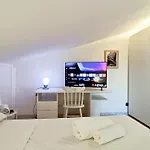 Lo Scoglio Appartement *