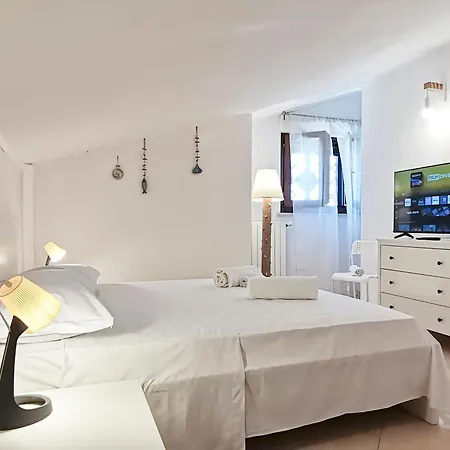 Apartman Lo Scoglio *